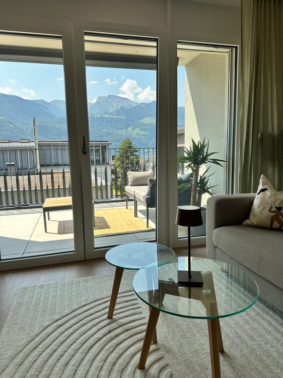 2½ ZI-WOHNUNG IN GERSAU (SZ), MÖBLIERT, TEMPORÄR 2