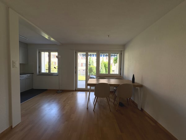 2 ZI-WOHNUNG IN SCHLIEREN (ZH), MÖBLIERT, TEMPORÄR 2