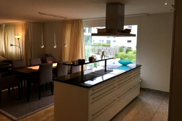 4½ ZI-WOHNUNG IN SCHINDELLEGI (SZ), MÖBLIERT 2