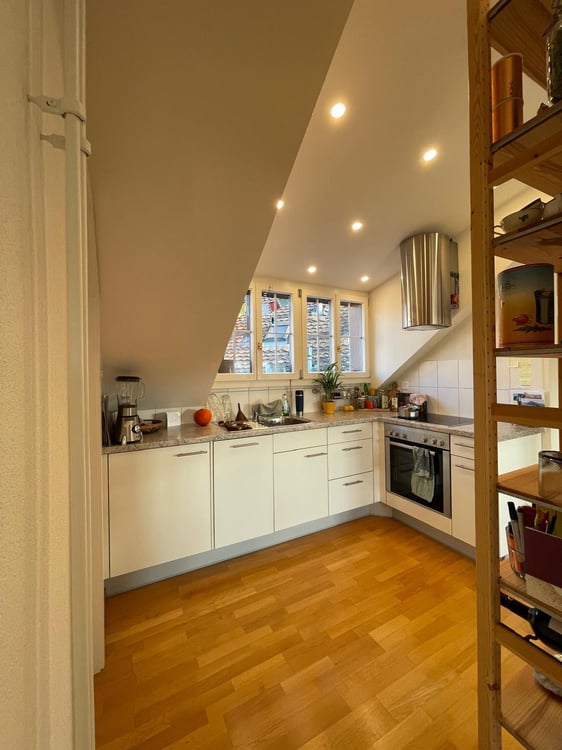 2½ ZIMMER-DACHWOHNUNG IN BERN - KIRCHENFELD, MÖBLIERT, TEMPORÄR 6