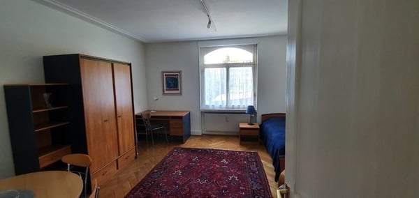 1 ZI-WOHNUNG IN BASEL - BIRSFELDEN, MÖBLIERT 2