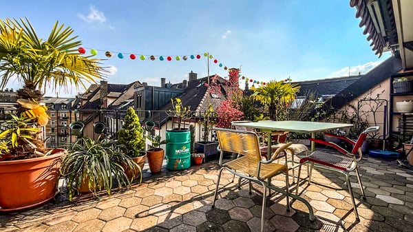 3½ ZIMMER-ATTIKAWOHNUNG IN ZÜRICH - KREIS 3 WIEDIKON, MÖBLIERT, TEMPOR 3