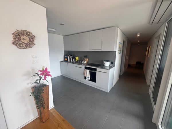 3½ ZI-WOHNUNG IN ZÜRICH - KREIS 9 ALTSTETTEN, MÖBLIERT, TEMPORÄR 2