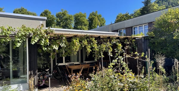6½ ZIMMER-HAUS IN SPIEGEL B. BERN (BE), MÖBLIERT, TEMPORÄR 9