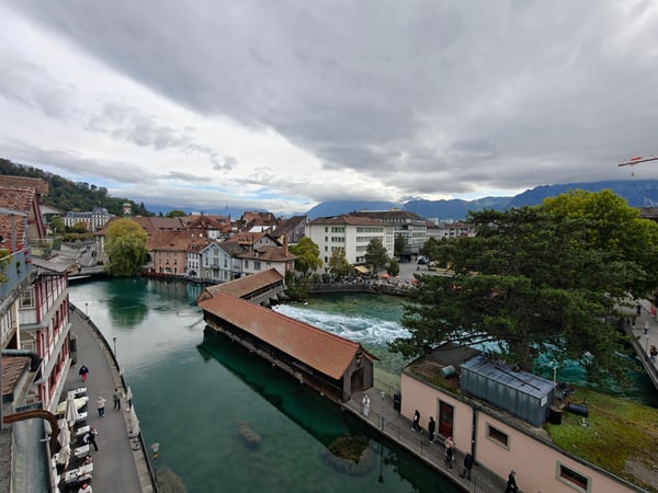 2½ ZI-WOHNUNG IN THUN (BE), MÖBLIERT, TEMPORÄR 10