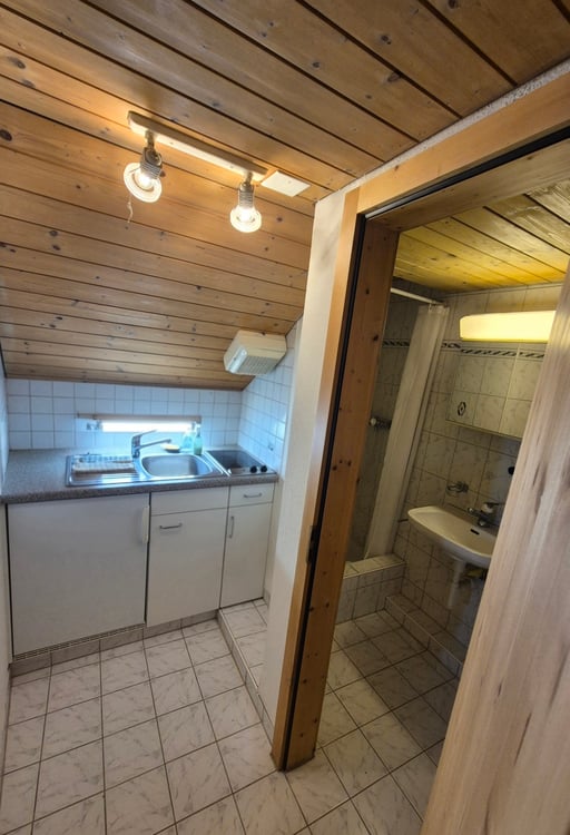 1½ ZI-WOHNUNG IN TAMINS (GR), MÖBLIERT, TEMPORÄR 5