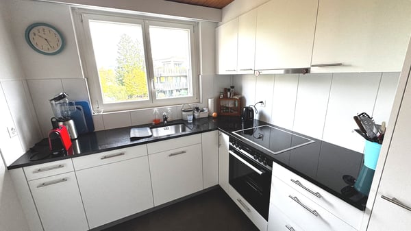 2½ ZI-WOHNUNG IN THUN (BE), MÖBLIERT, TEMPORÄR 5