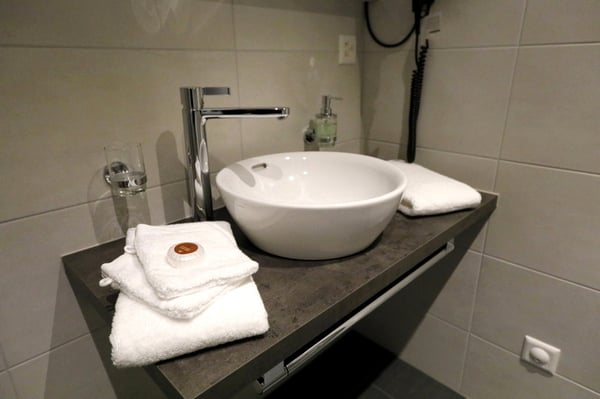 1 ZI-WOHNUNG IN REICHENBURG (SZ), MÖBLIERT 7
