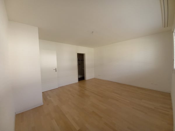 Moderne 1 1/2-Zimmerwohnung 11