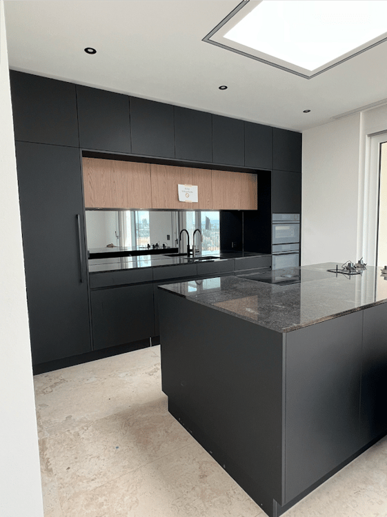 4.5-Zimmerwohnung Attika mit spektakulärer Aussicht 2