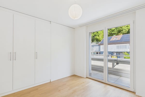 Moderne 4-Zimmer-Dachwohnung im Neubau in Gampelen 8
