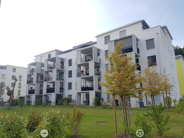 Moderne 3.5-Zimmer-Attika-Wohnung 1
