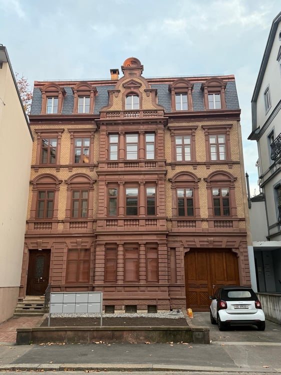 Traumhafte 5.5-ZimmerDACHwohnung mit riesiger Terrasse (60m2) an zentraler Lage (Altbau) 23