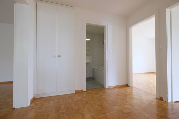 Traumhafte 4-Zimmer-Eigentumswohnung mit grossem Balkon 7