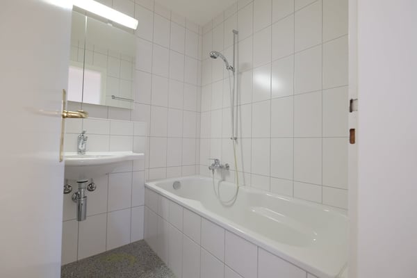 Traumhafte 4-Zimmer-Eigentumswohnung mit grossem Balkon 12
