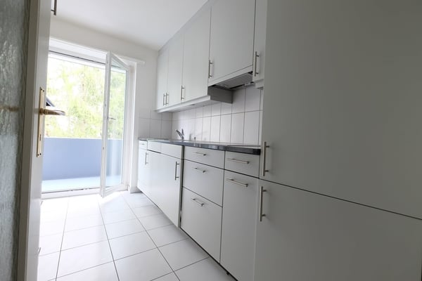 Traumhafte 4-Zimmer-Eigentumswohnung mit grossem Balkon 3