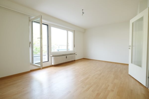 Moderne 1-ZimmerDACHwohnung mit riesigem Dachbalkon