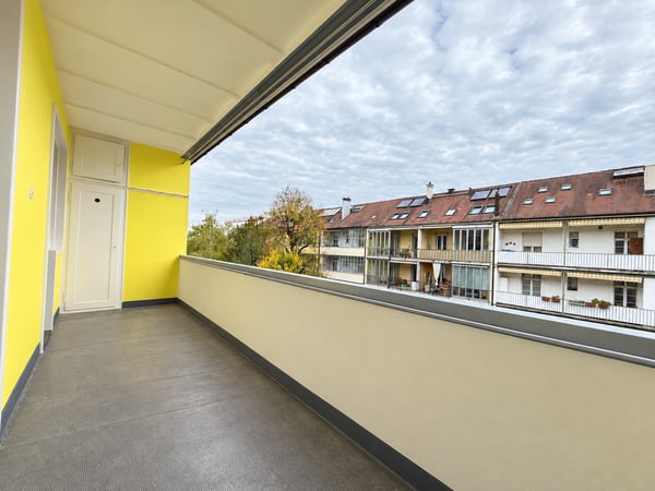 Traumhafte 2-Zimmerwohnung mit grossem Balkon in gepflegtem Altbau 11