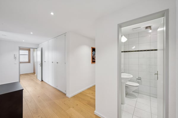 Sonnige Terrassenwohnung mit Panoramablick 10