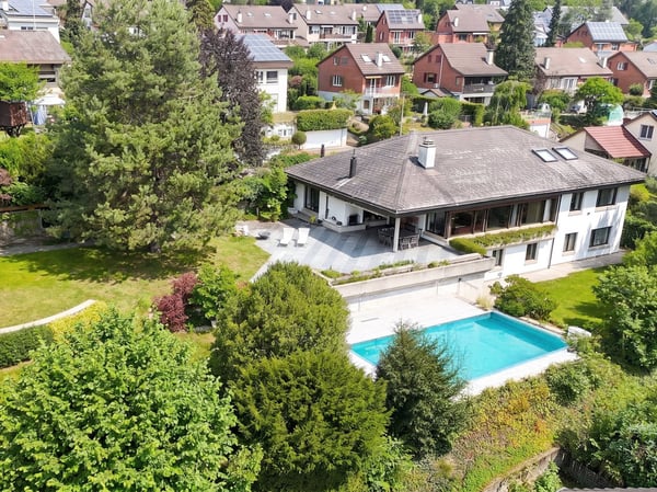 Exklusive Villa mit Panoramablick & Einliegerwohnung 1