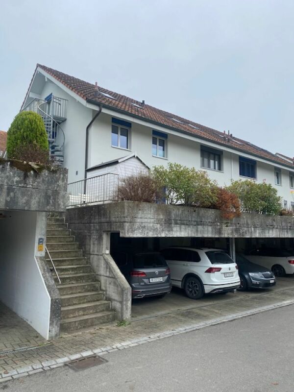 Bild 5.5 Zimmer Maisonette-Wohnung mit Reiheneinfamilienhaus-Charakter