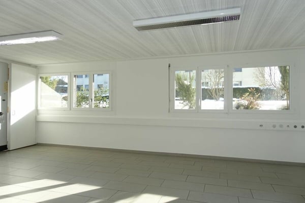 Grosszügige Büroräumlichkeiten im EG & UG 20