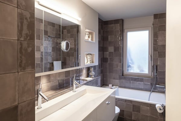 Helle und geräumige 1.5 Zi-Eigentumswohnung mit Einstellhallenplatz 19