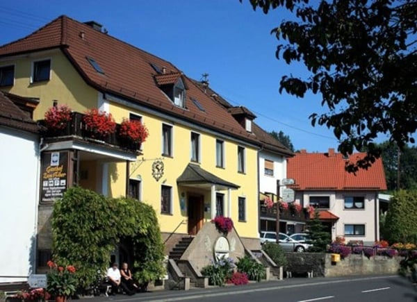 Hotel-Restaurant mit Geschichte und Charakter - westlich von Bern 5