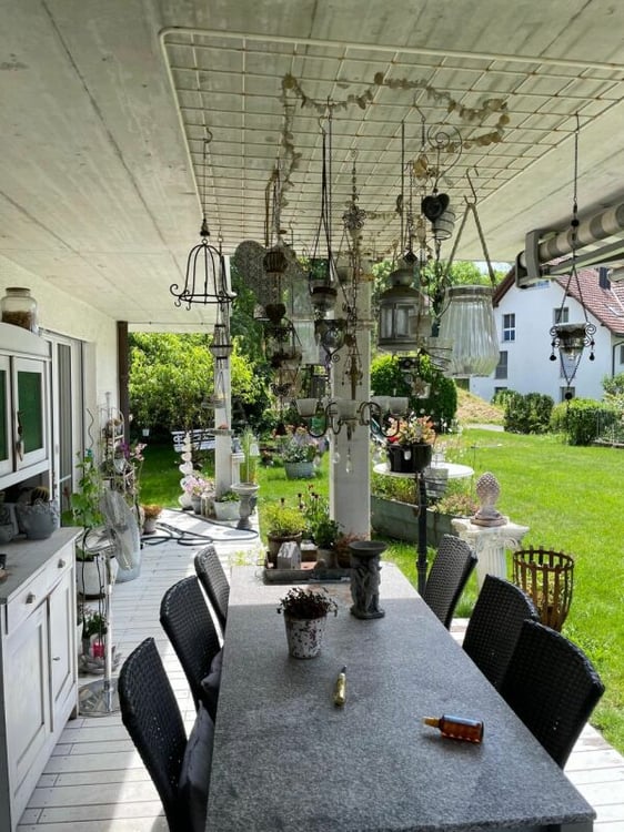 Helle und geräumige 1.5 Zi-Eigentumswohnung mit Einstellhallenplatz 7