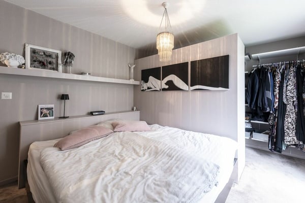 Helle und geräumige 1.5 Zi-Eigentumswohnung mit Einstellhallenplatz 28