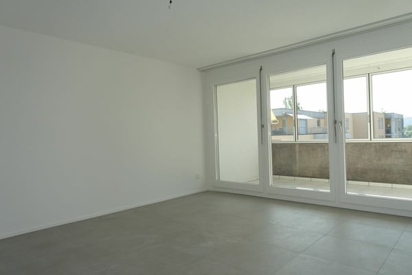 Neu renovierte 3.5 Zi-Eigentumswohnung mit Einstellhallenplatz 4