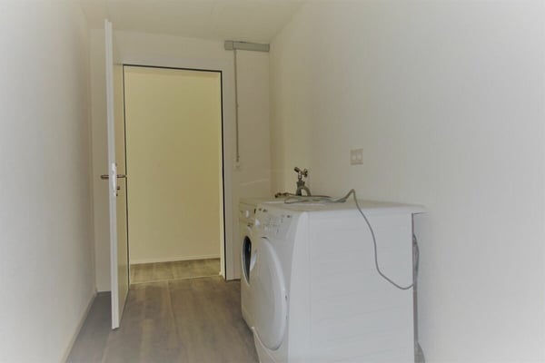 Moderne renovierte 1.5 Zi-Erdgeschosswohnung 12