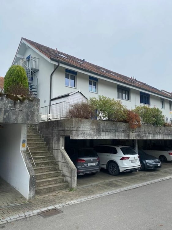 1.5 Zimmer Maisonette-Wohnung mit Reiheneinfamilienhaus-Charakter 1