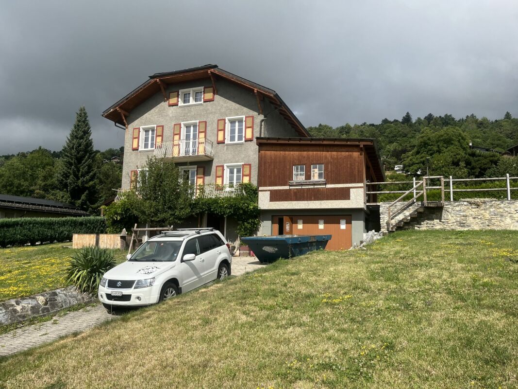Top Lage! Zweifamilienhaus im Skigebiet Crans-Montana/VS