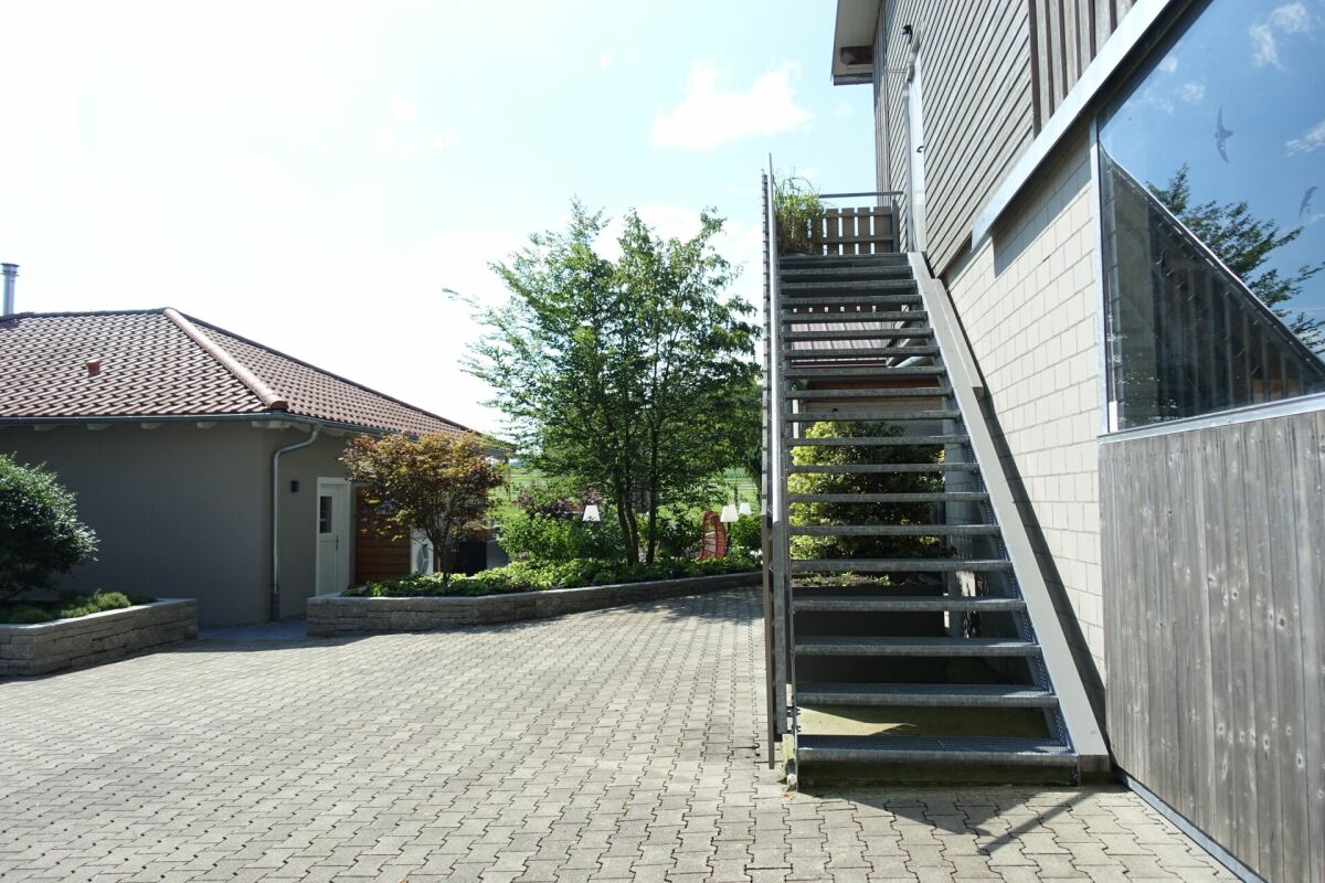 Reitsportimmobilie mit Haus und Reithalle