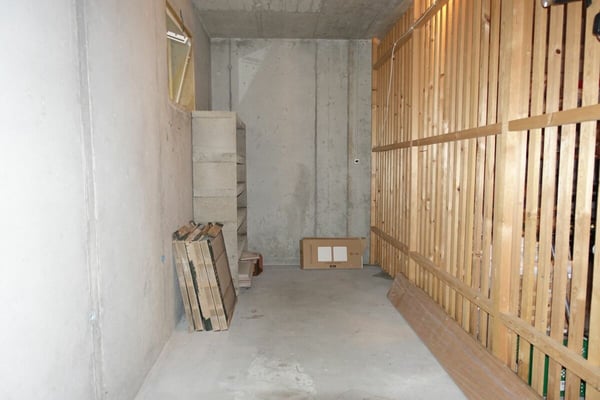 Renovierte 3.5 Zi-Eigentumswohnung mit Balkon und Einstellhallenplatz 17