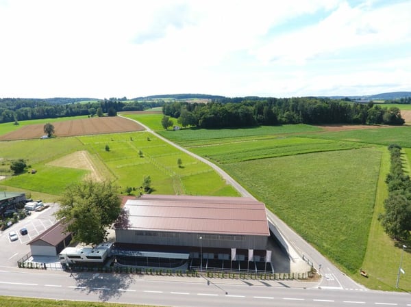 Top Angebot! Reitsportimmobilie mit Haus und Reithalle 4