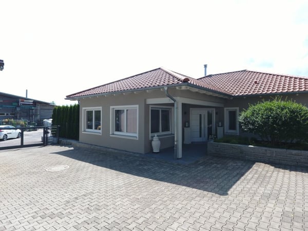 Top Angebot! Reitsportimmobilie mit Haus und Reithalle 31