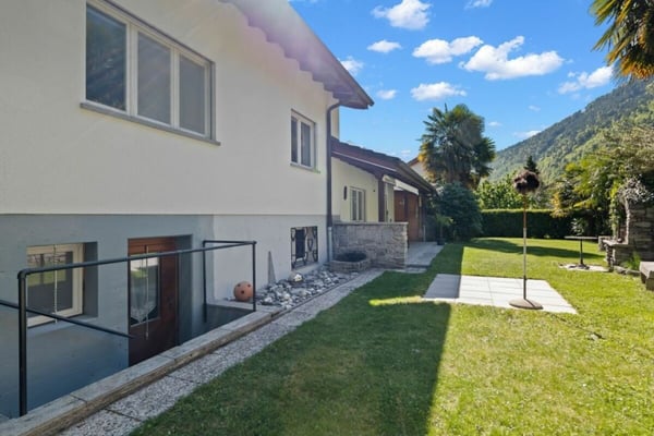 Wohnen an ruhiger Lage mit viel Privatsphäre im sonnigen Tessin 4