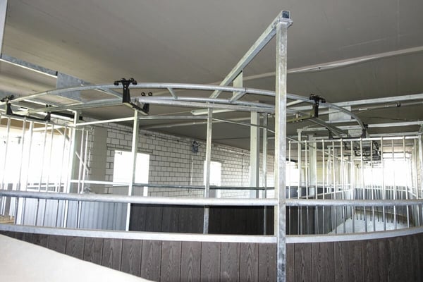 Reserviert! Reitsportimmobilie mit Haus und Reithalle 50