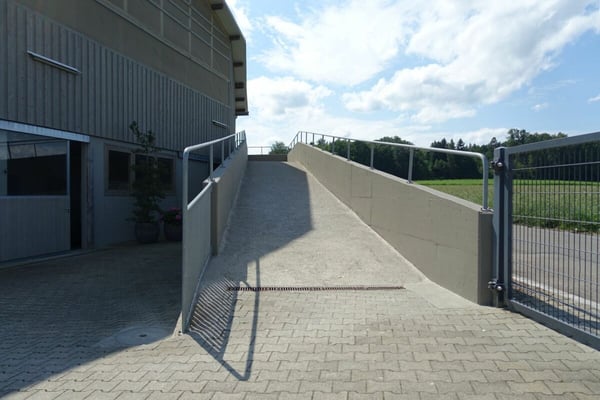 Reserviert! Reitsportimmobilie mit Haus und Reithalle 58
