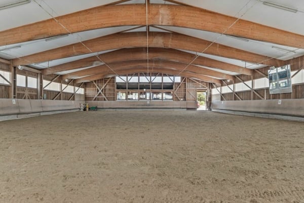 Aussergewöhnliches Landgut mit Reitanlage - eine Oase für Mensch und Pferd 56