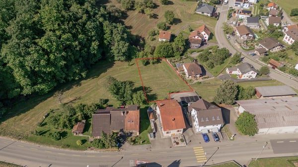 1'347 m2 grosses Bauland an idyllischer Lage in Fehren 5