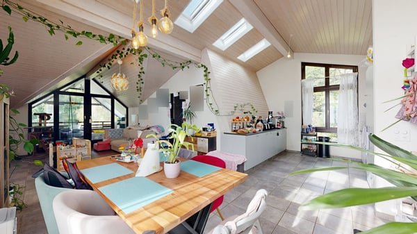 Mehrfamilienhaus mit drei Wohnungen und drei Aussenparkplätzen 11