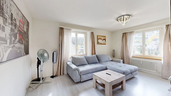 Mehrfamilienhaus mit sechs Wohnungen und 5 Aussenparkplätzen 6