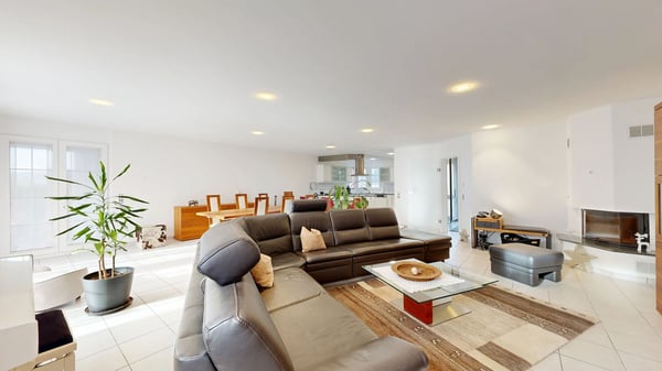 Familienfreundliches 1.5-Zimmer-Doppelhaus mit Cheminée und Sauna 3