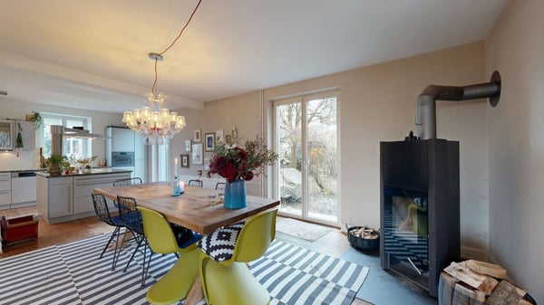 Freistehendes 1.5-Zimmer-Einfamilienhaus mit Carport und Schwedenofen 6