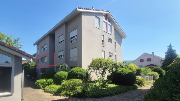 Zentral gelegene 3.5-Zimmer-Wohnung mit Einstellhallenplatz 12