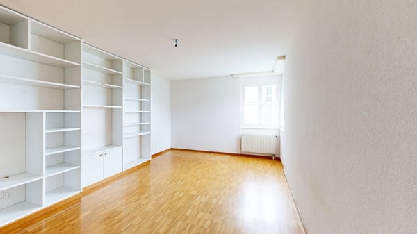 4.5-Zimmer-Gartenwohnung inklusive Einstellhallenplatz im Jura 4