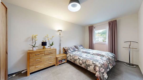 Schönes 4.5-Zimmer-Einfamilienhaus mit 2.5-Zimmer-Einliegerwohnung 12